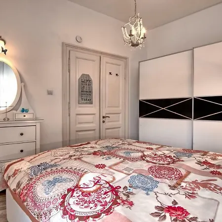 Luxury With Sea View Pula Exterior photo